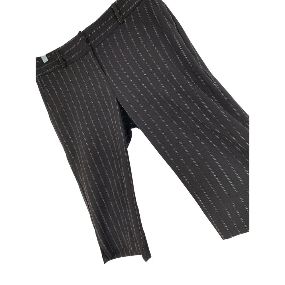 NWT White House Black Market Pinstripe Trouser Shorts Size 4 Black LR RV10319